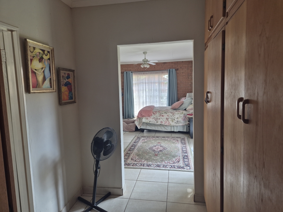 2 Bedroom Property for Sale in Flamwood North West